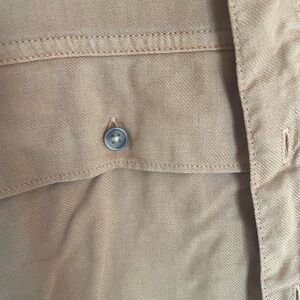 Universal Thread gold/tan Button-Up Shirt. Size XL GUC